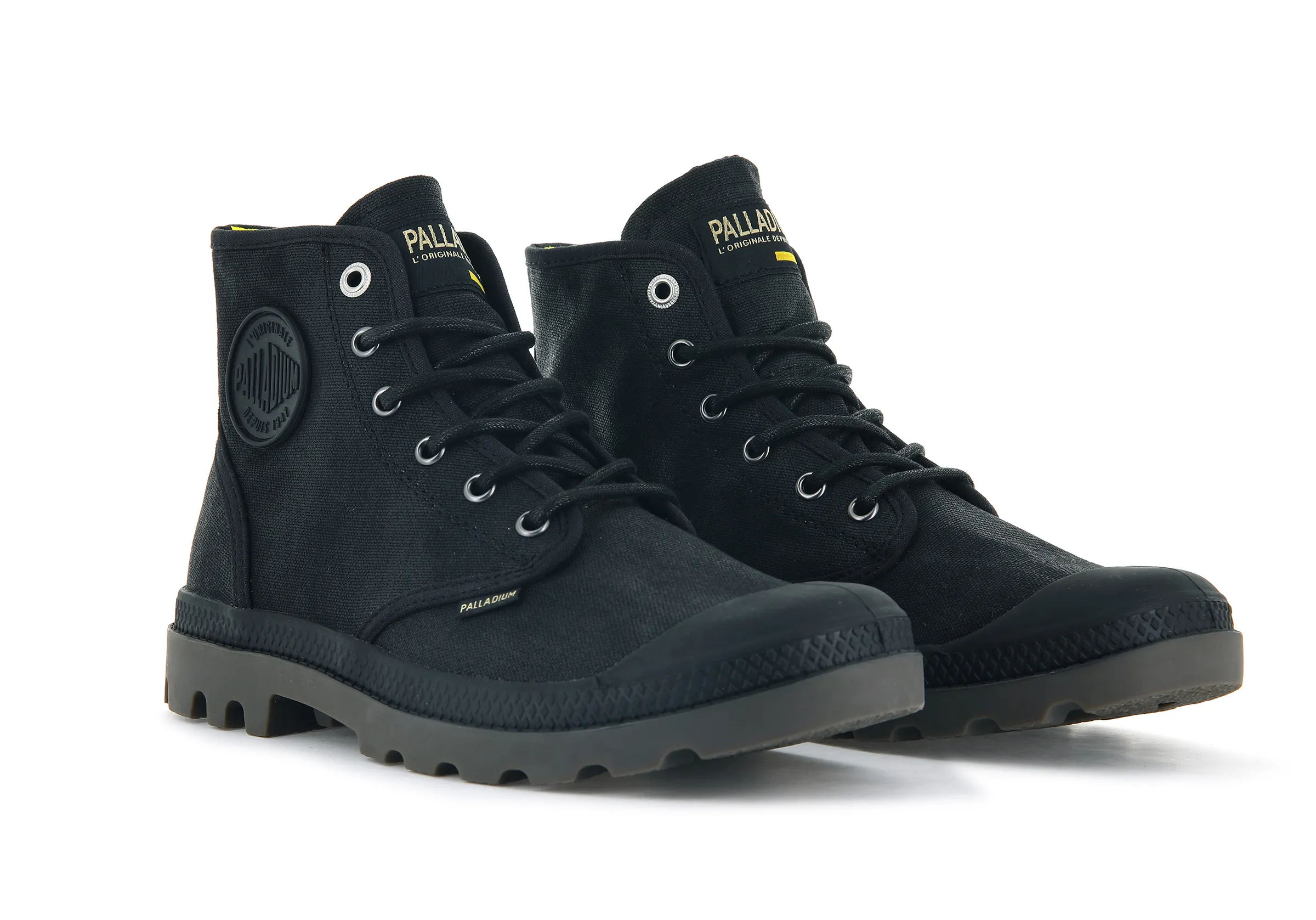 77222-008-M | PAMPA HI WAX | BLACK