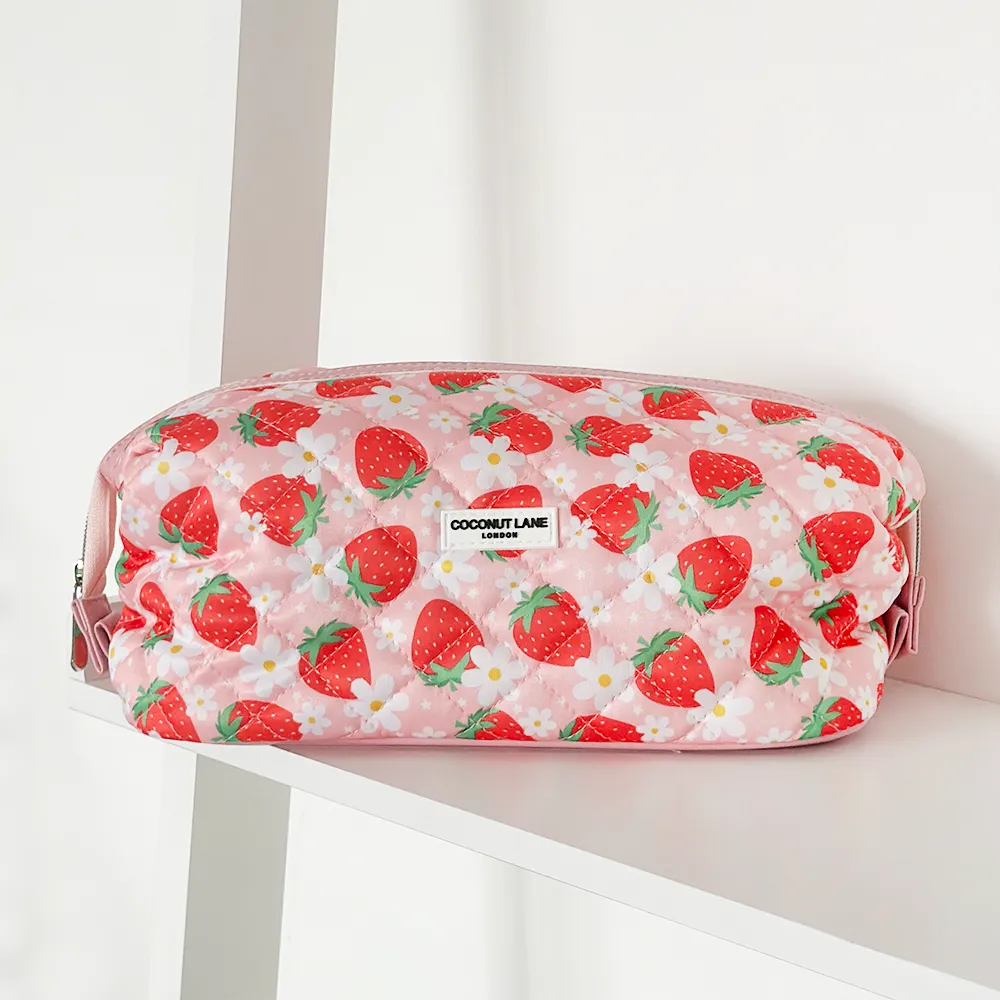 Magic Lifestyle Pouch - Quilted Berry Cute Strawberry