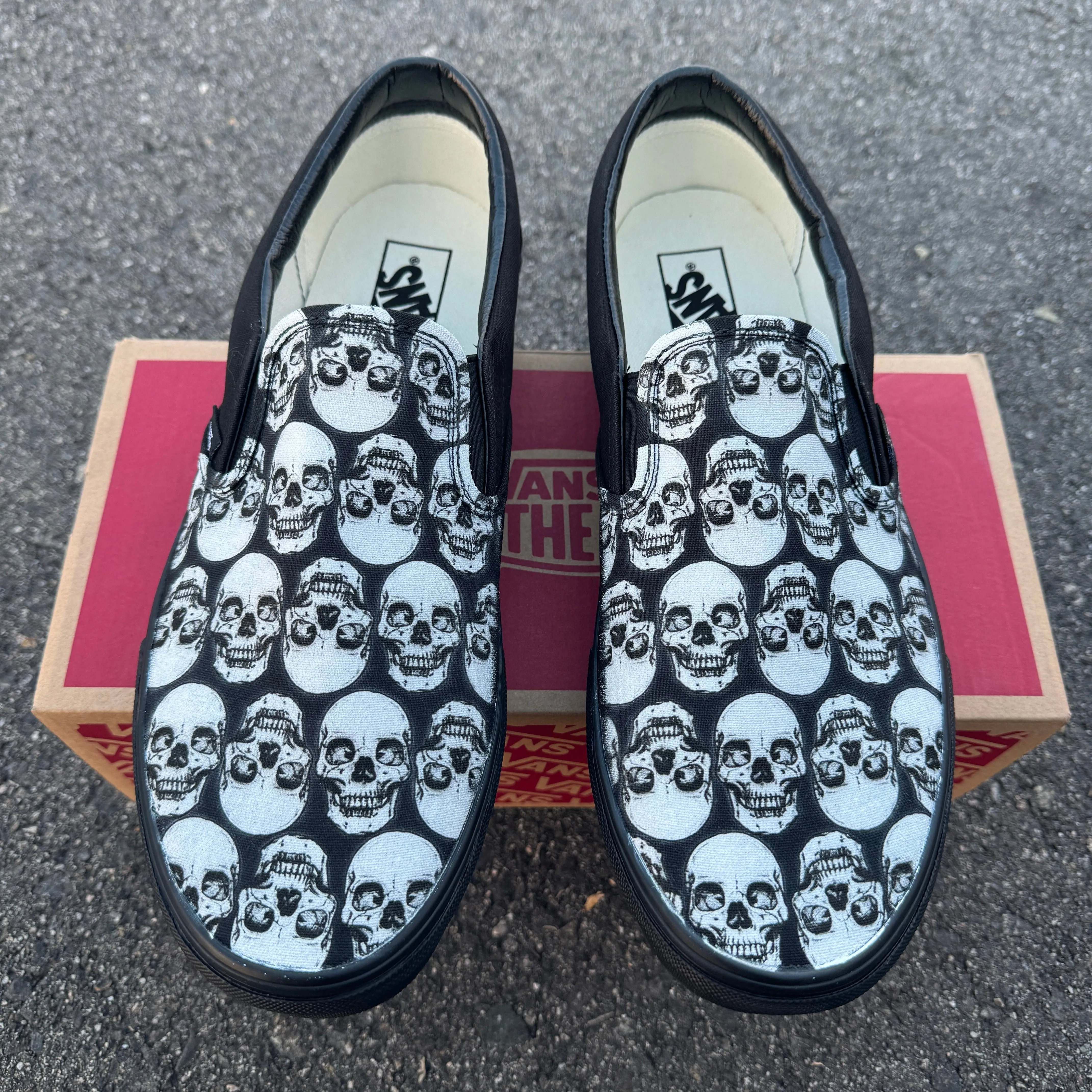 Multiple Skull Head Tile Print Spooky Black/Black Slip On Vans