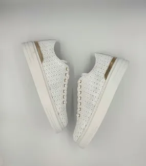 “STADIUM” LOW-TOP SNEAKERS IN PERFORATED WHITE LEATHER