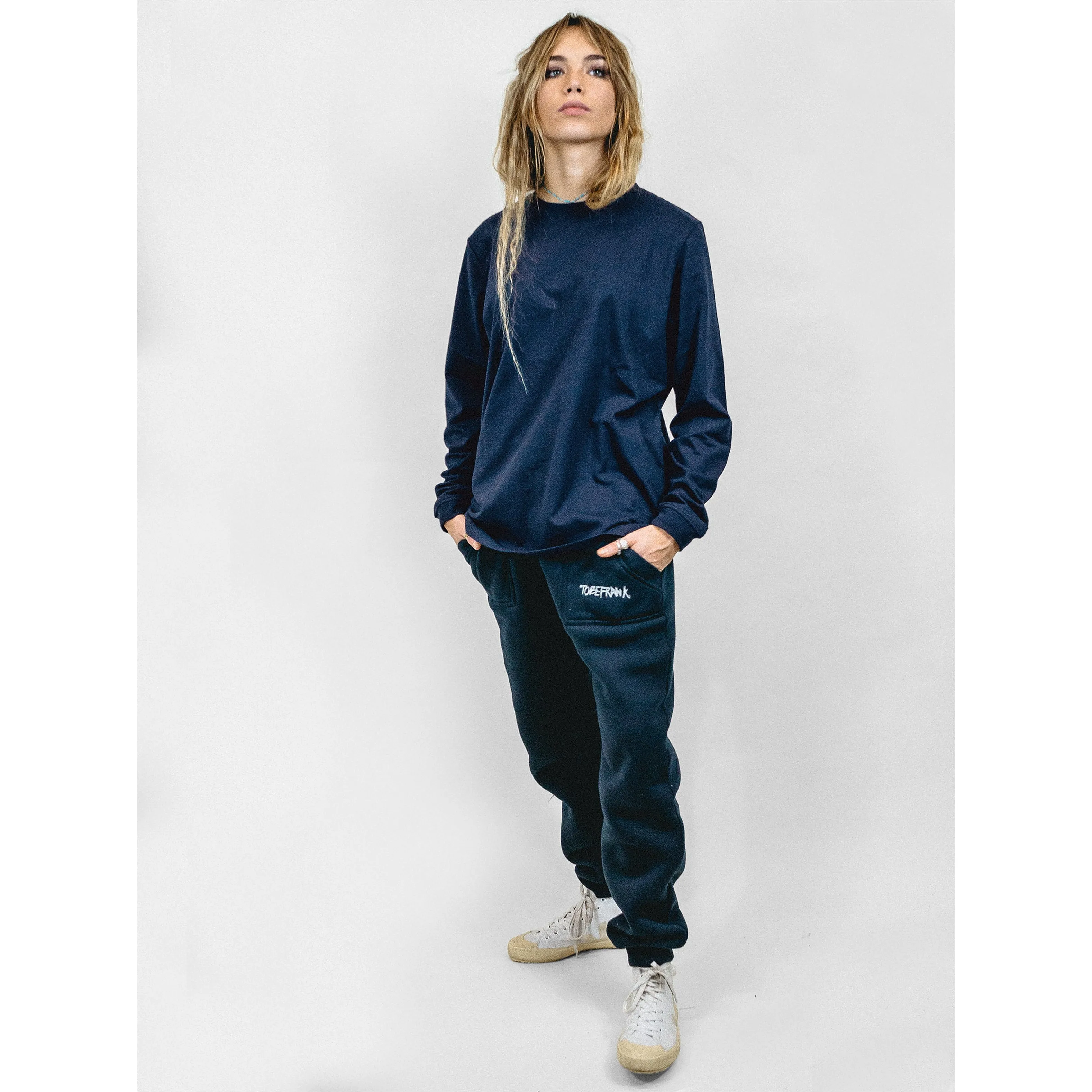 UNISEX SAMMY LONG SLEEVE TEE IN NAVY